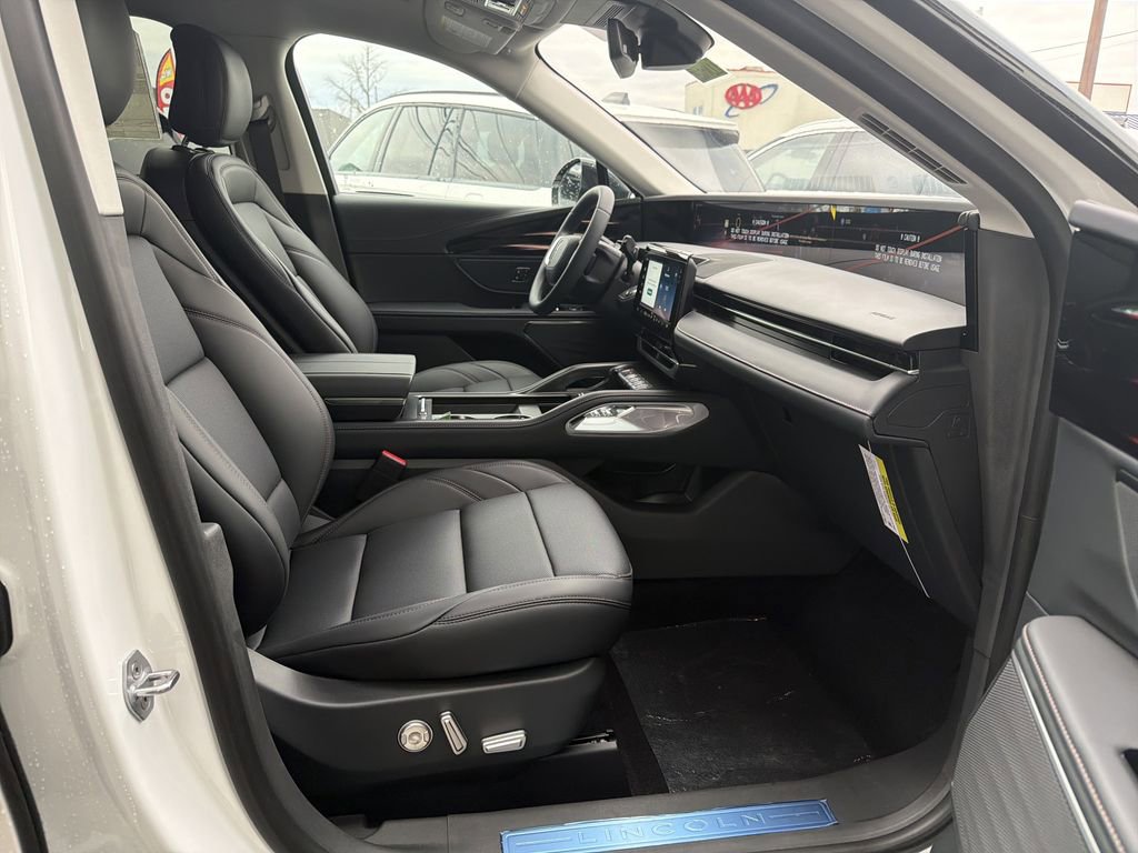 New 2026 Lincoln Nautilus Premier w/ Jet Appearance Package image 6