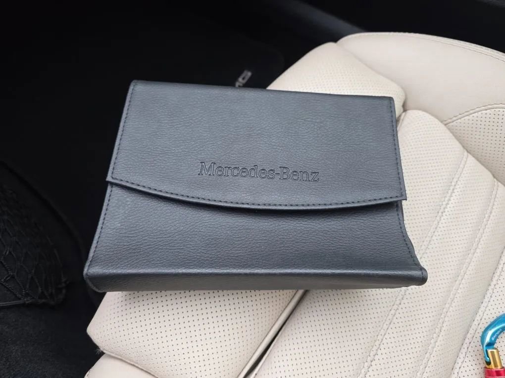 Used 2017 Mercedes-Benz C 300 4MATIC Cabriolet image 35