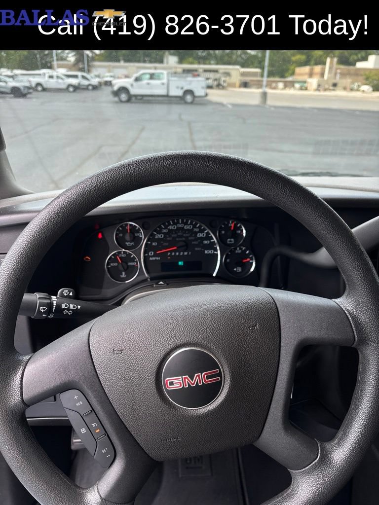Used 2024 GMC Savana 3500 LT w/ LT Preferred Equipment Group RWD image 12