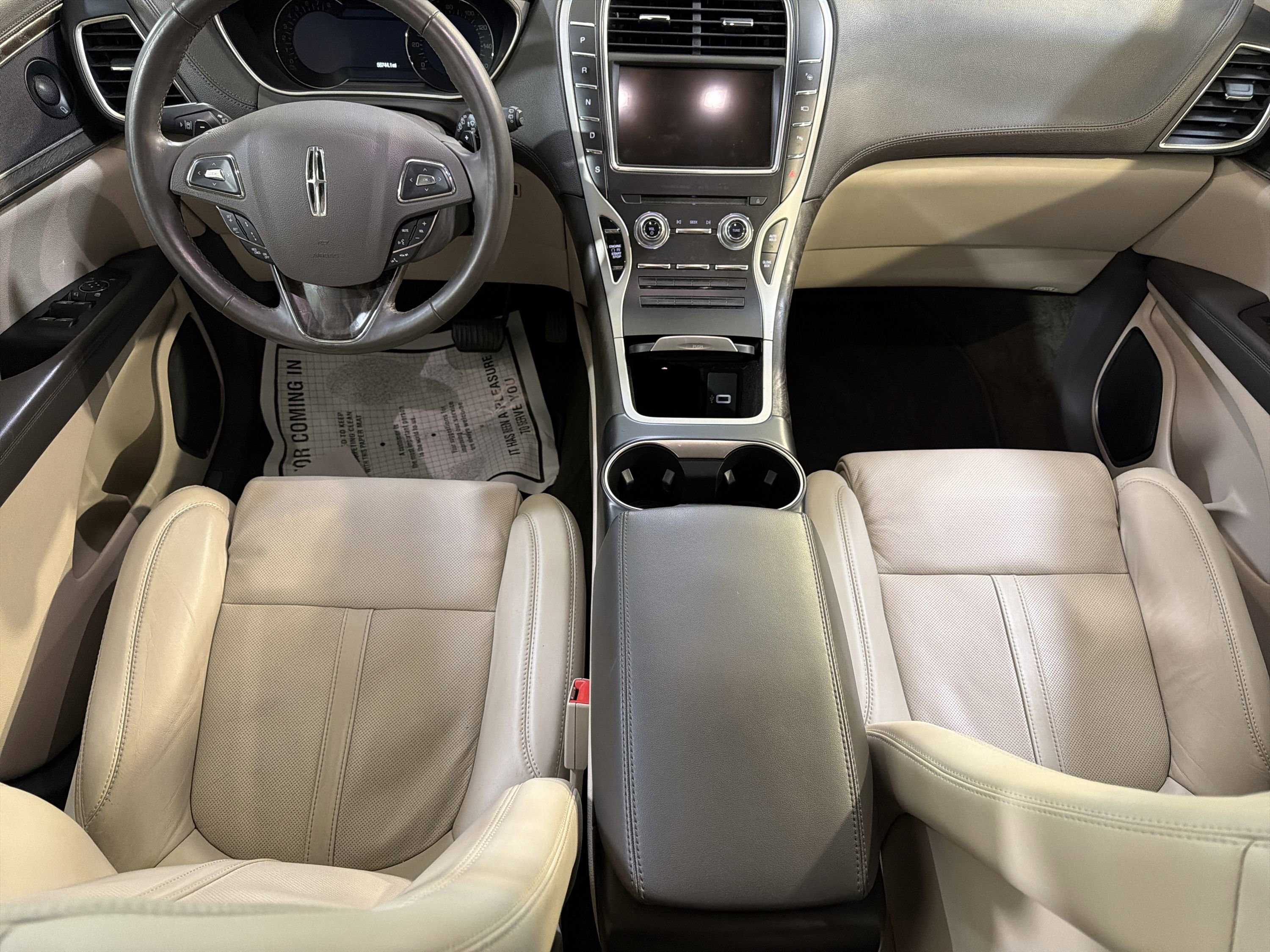 Used 2018 Lincoln MKX Reserve w/ Driver Assistance Package FWD image 22