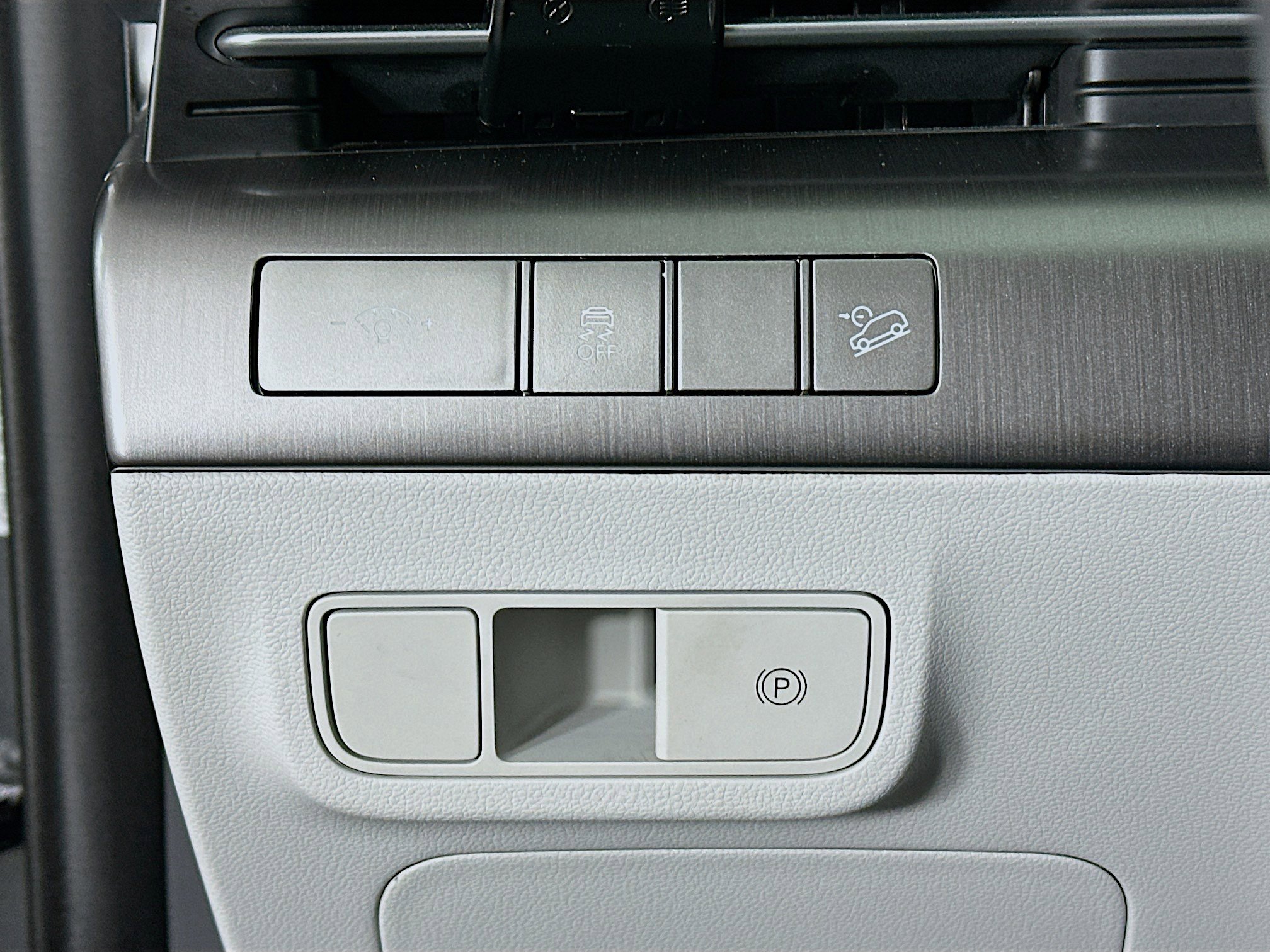 Used 2025 Hyundai Kona SEL image 17