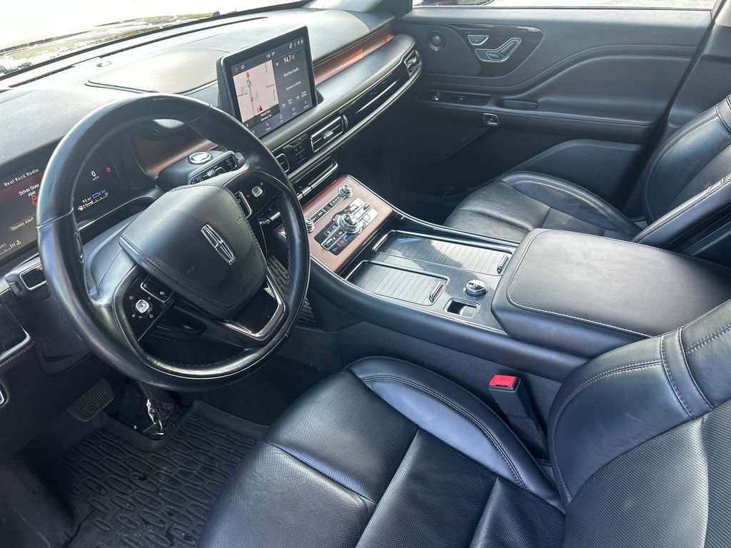 Used 2023 Lincoln Aviator Grand Touring w/ Equipment Group 301A AWD/4WD image 11