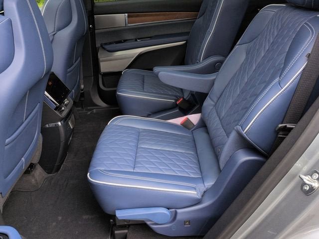 New 2026 Cadillac Vistiq Premium Luxury image 26
