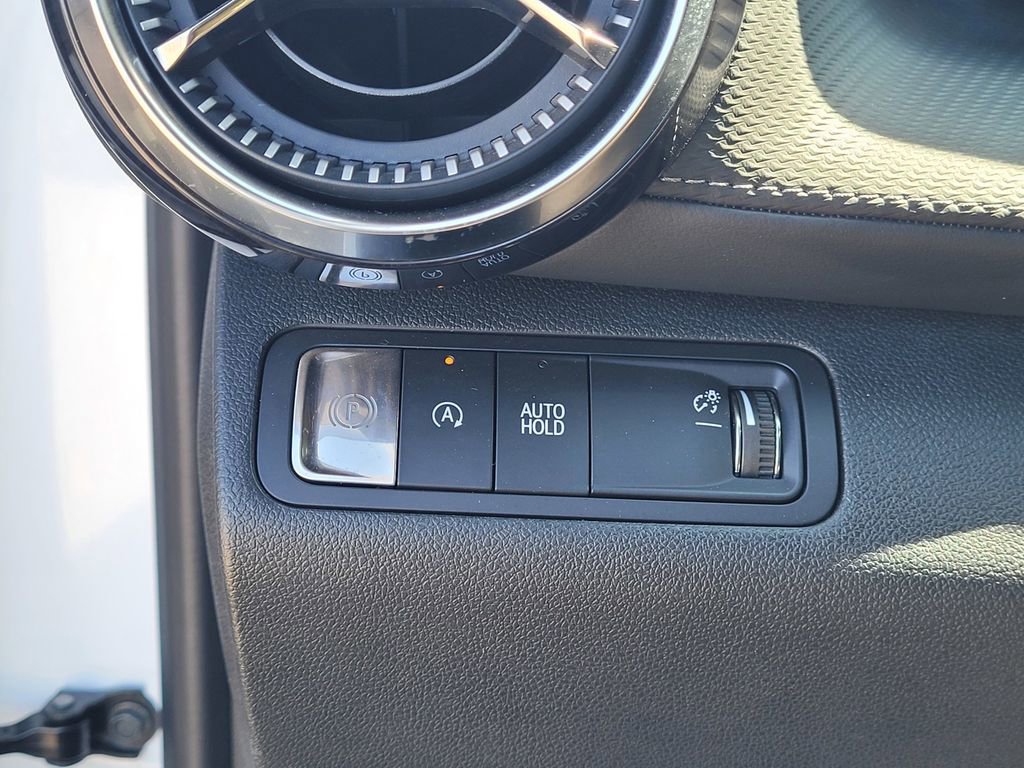 Used 2025 Chevrolet Equinox LT FWD image 24