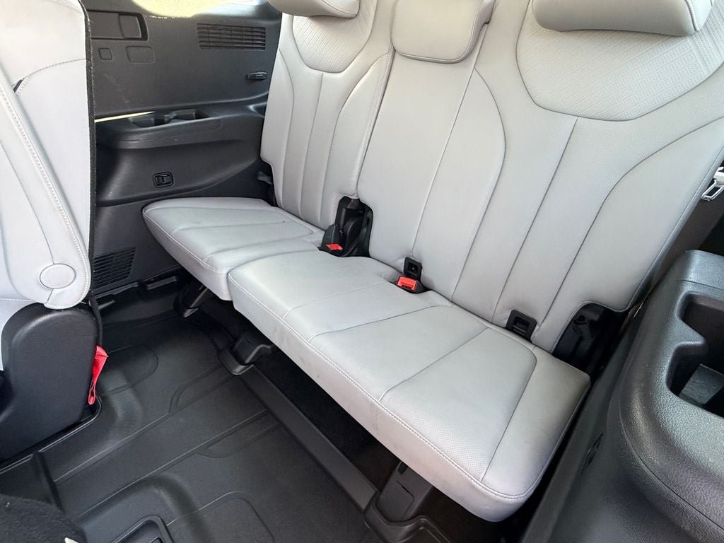 Used 2025 Hyundai Palisade SEL AWD/4WD image 14