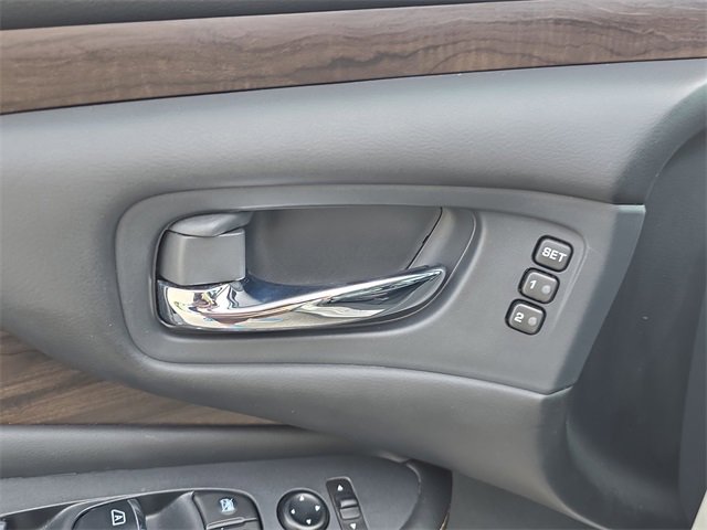 Certified 2022 Nissan Murano Platinum w/ Cargo Package image 22