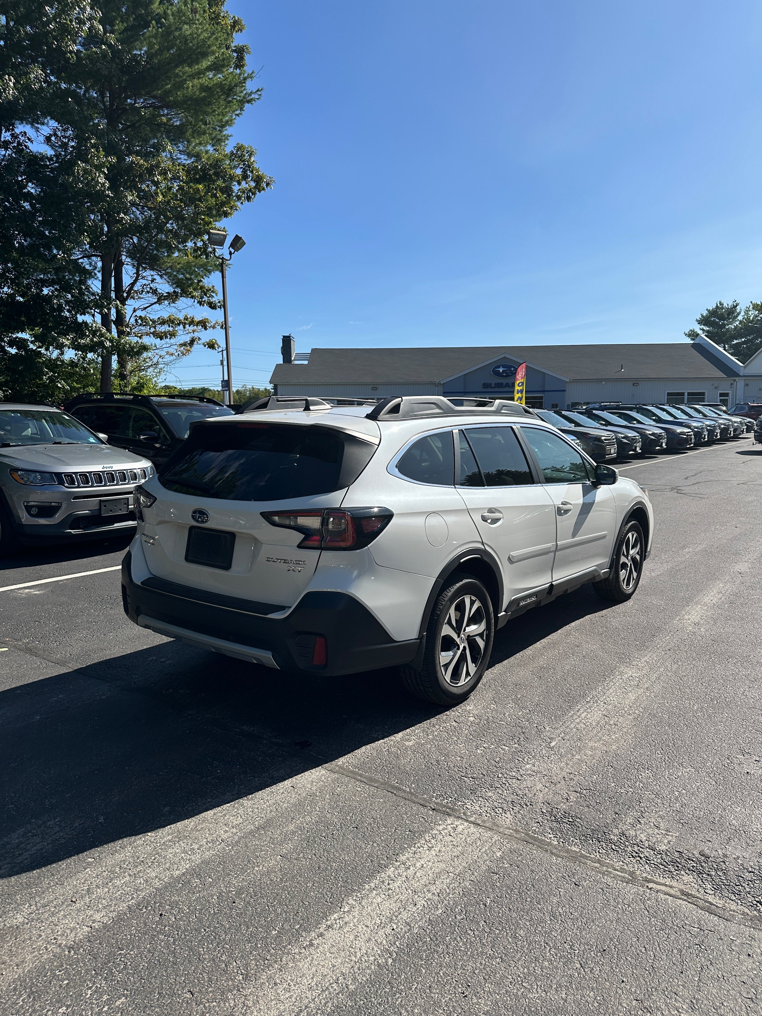 Used 2022 Subaru Outback Limited XT AWD/4WD image 7