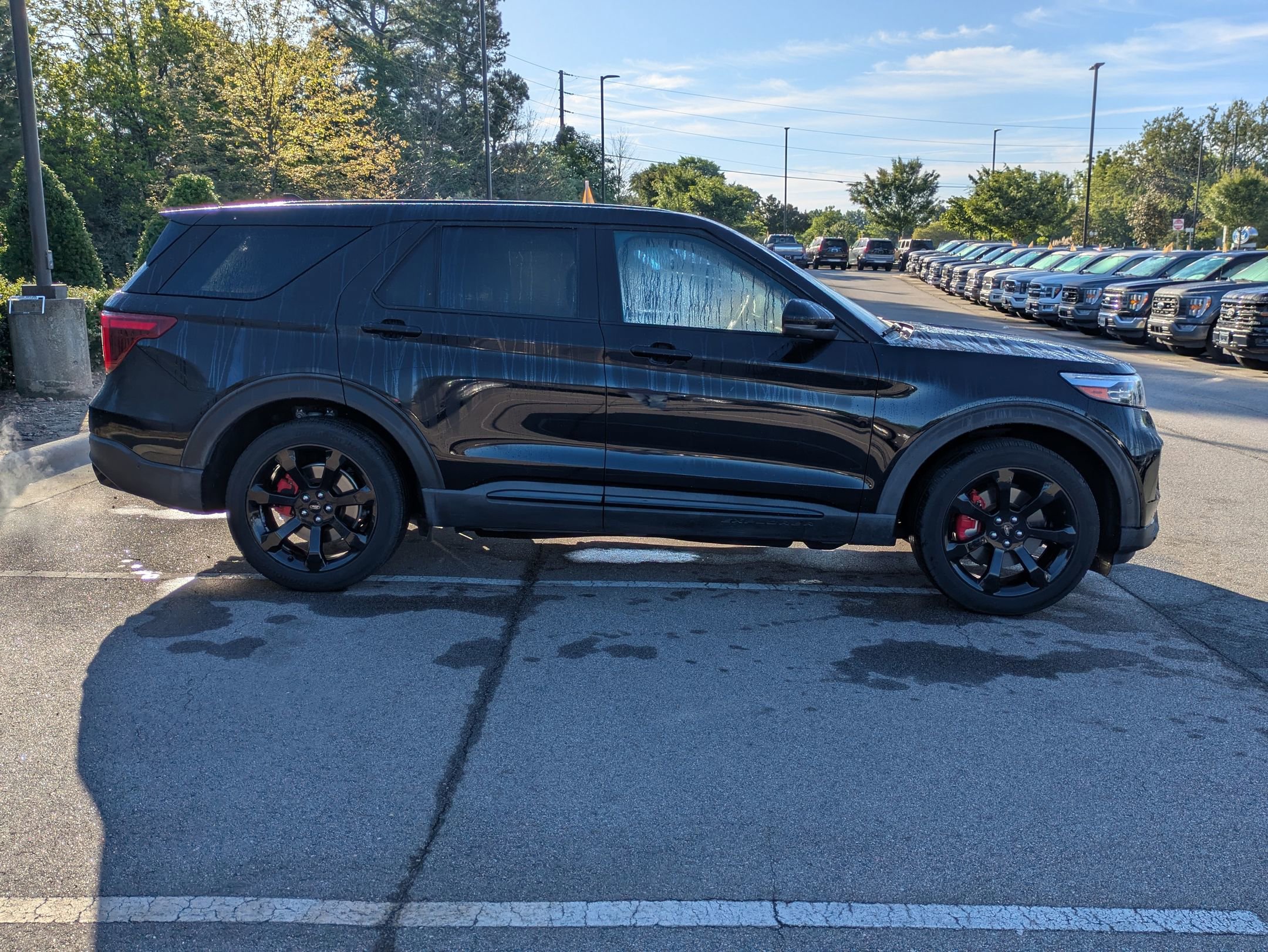 Used 2021 Ford Explorer ST w/ Equipment Group 401A AWD/4WD image 3