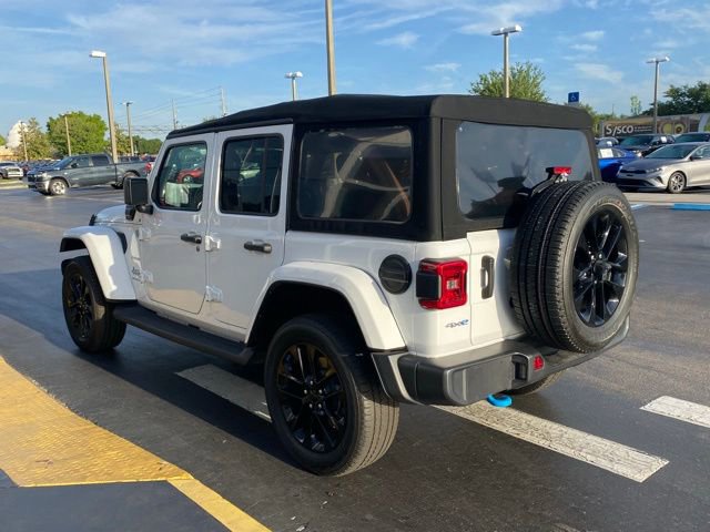 Used 2023 Jeep Wrangler Unlimited Sahara w/ Cold Weather Group AWD/4WD image 7
