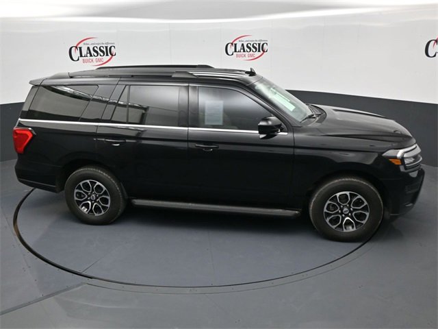 Used 2023 Ford Expedition XLT image 22