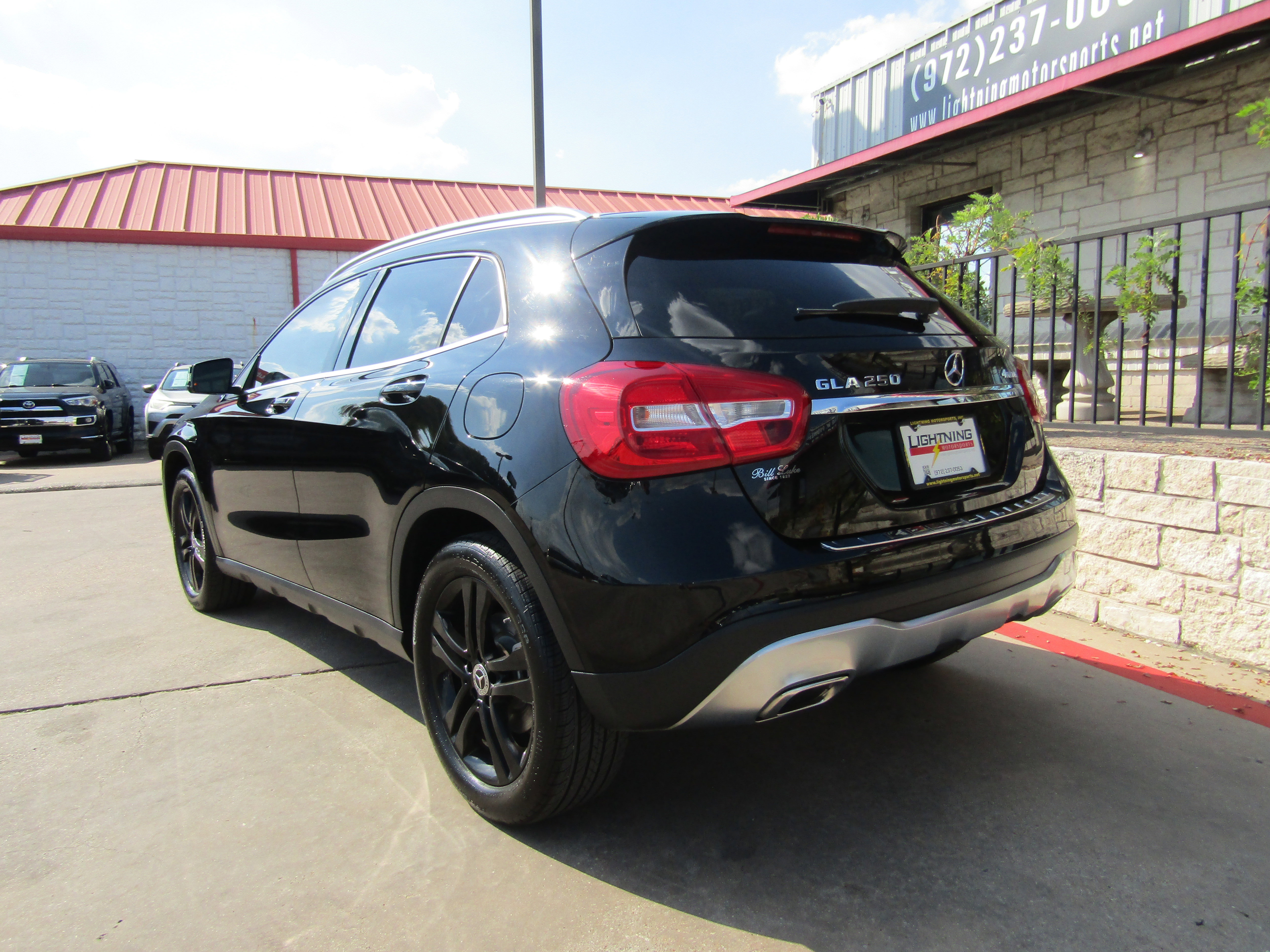 Used 2020 Mercedes-Benz GLA 250 4MATIC image 3