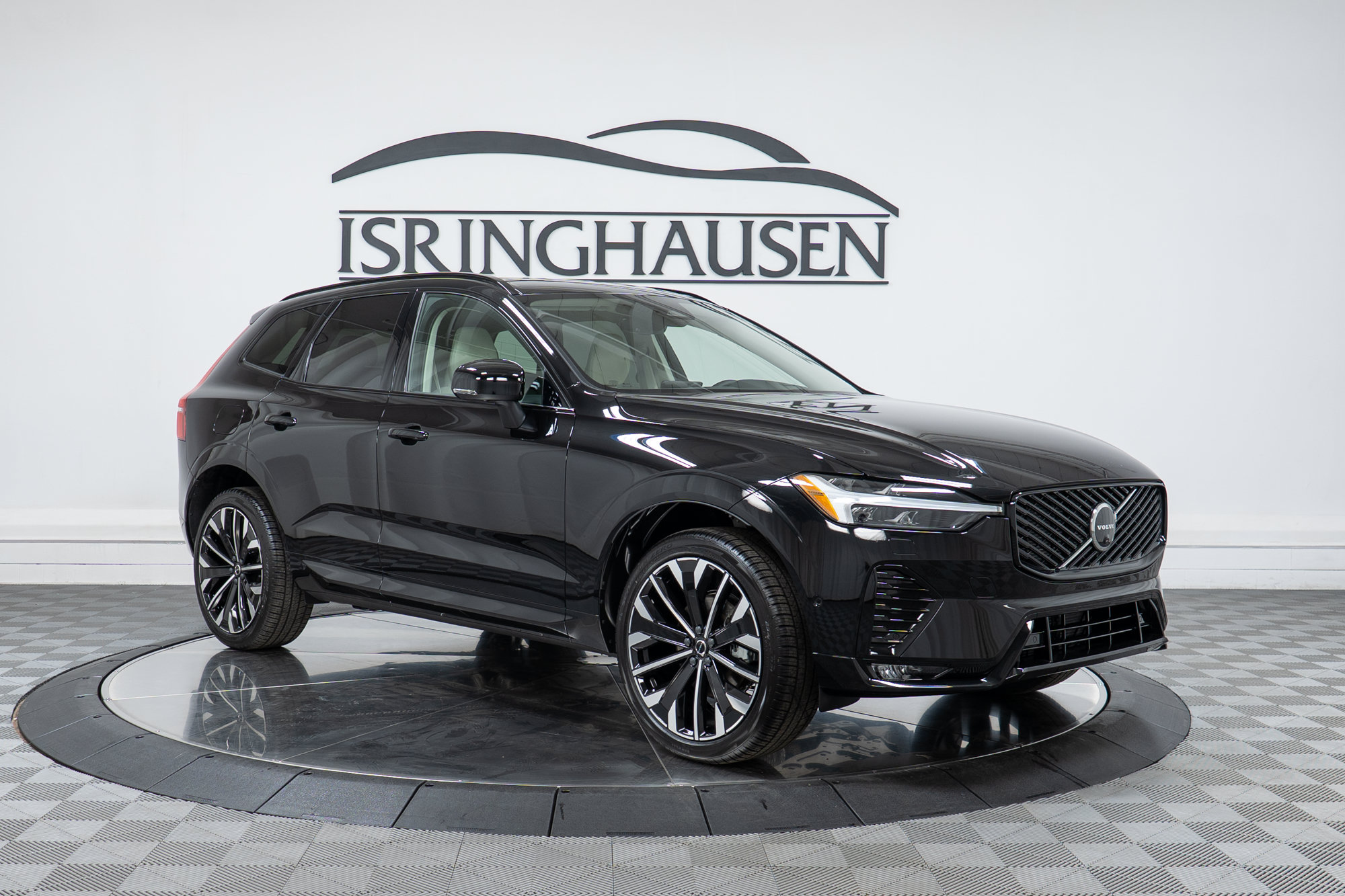 New 2027 Volvo XC60 B5 Ultra AWD/4WD image 3
