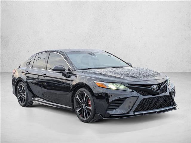 Used 2020 Toyota Camry XSE image 7