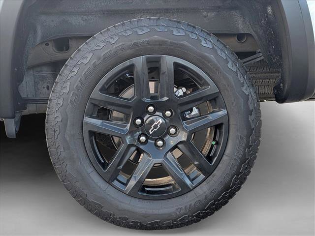 Used 2025 Chevrolet Silverado 1500 Custom Trail Boss w/ Turbomax Blackout Package image 22