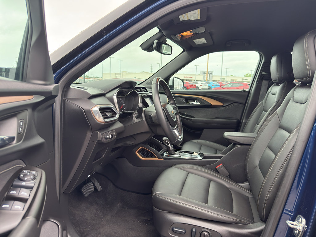 Used 2023 Chevrolet TrailBlazer ACTIV w/ Convenience Package AWD/4WD image 12