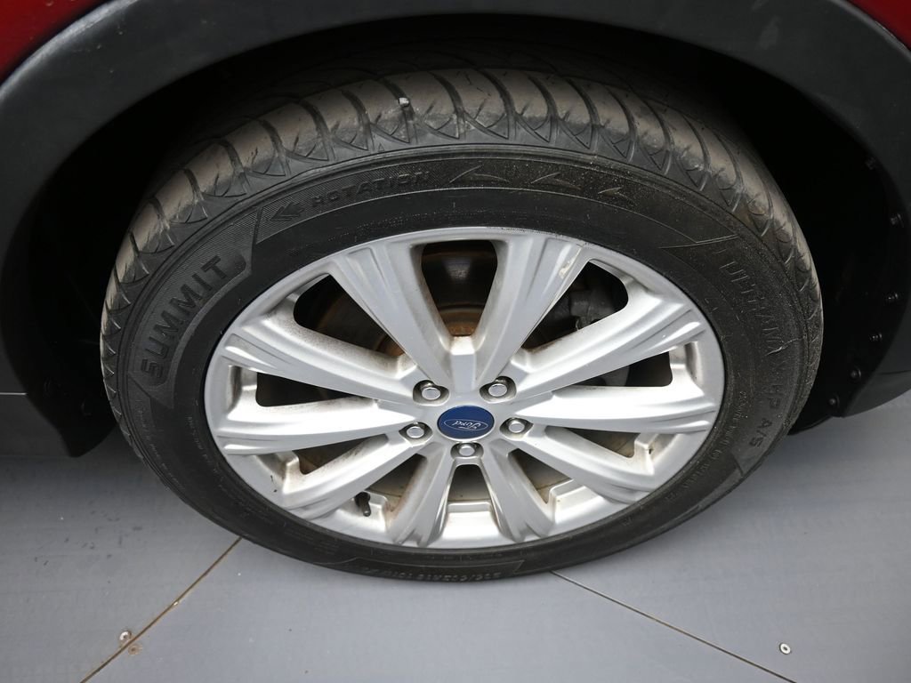 Used 2019 Ford Escape SEL AWD/4WD image 13