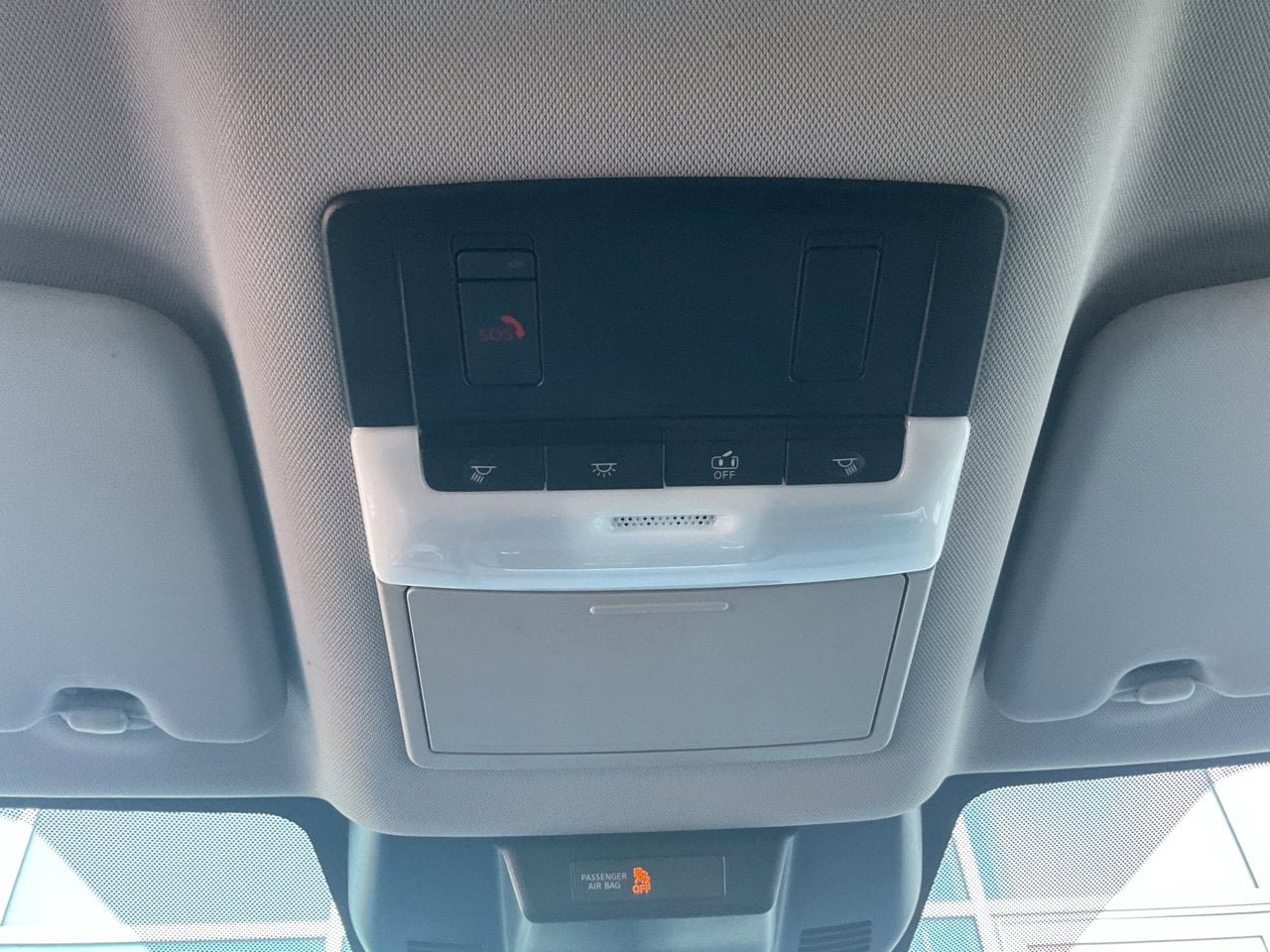 Used 2025 Nissan Rogue SV FWD image 18
