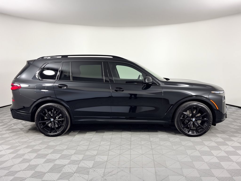 Used 2026 BMW X7 M60i AWD/4WD image 8