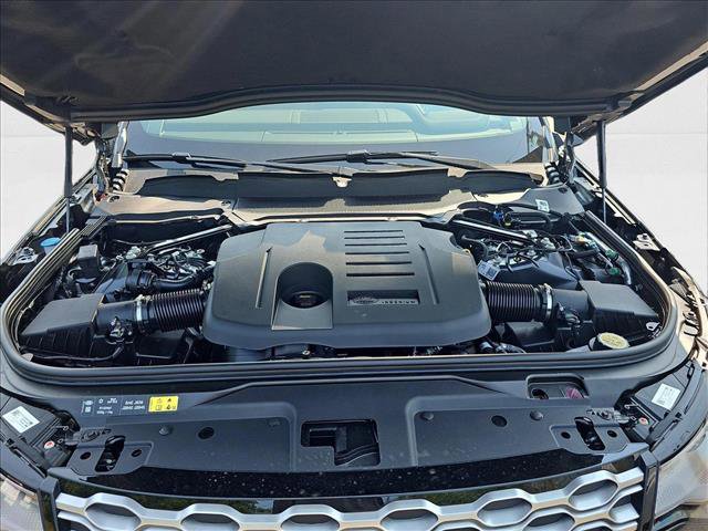 New 2024 Land Rover Discovery Metropolitan Edition image 13