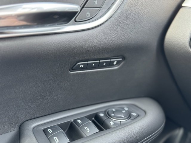 New 2025 Cadillac XT6 Luxury image 36