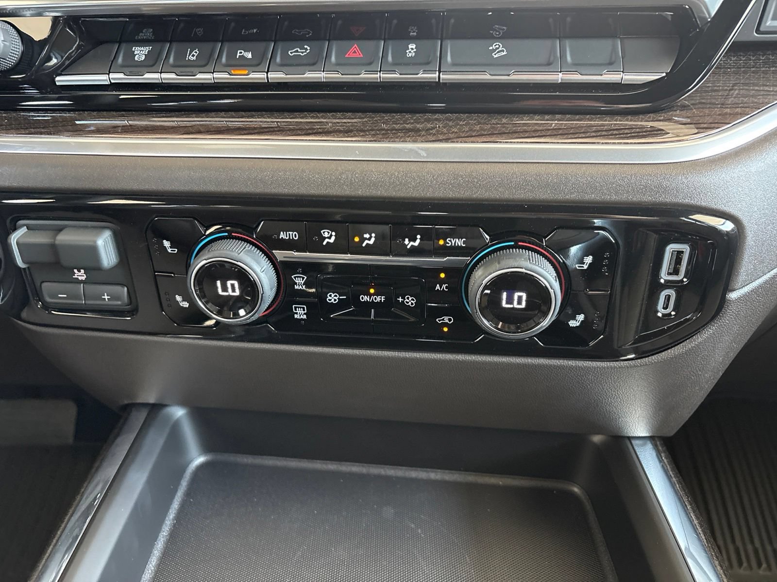 New 2026 Chevrolet Silverado 2500 LT w/ Texas Edition AWD/4WD image 21
