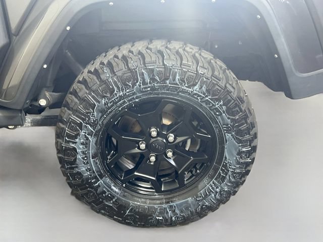 Used 2021 Jeep Gladiator Sport AWD/4WD image 22