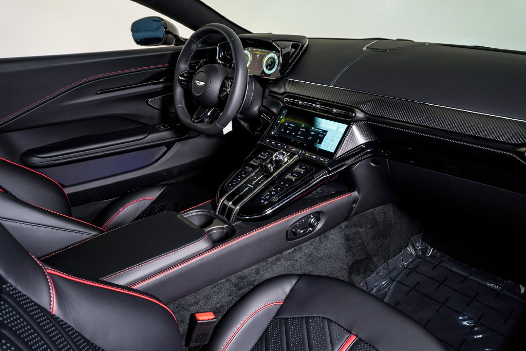 New 2026 Aston Martin V8 Vantage S RWD image 17