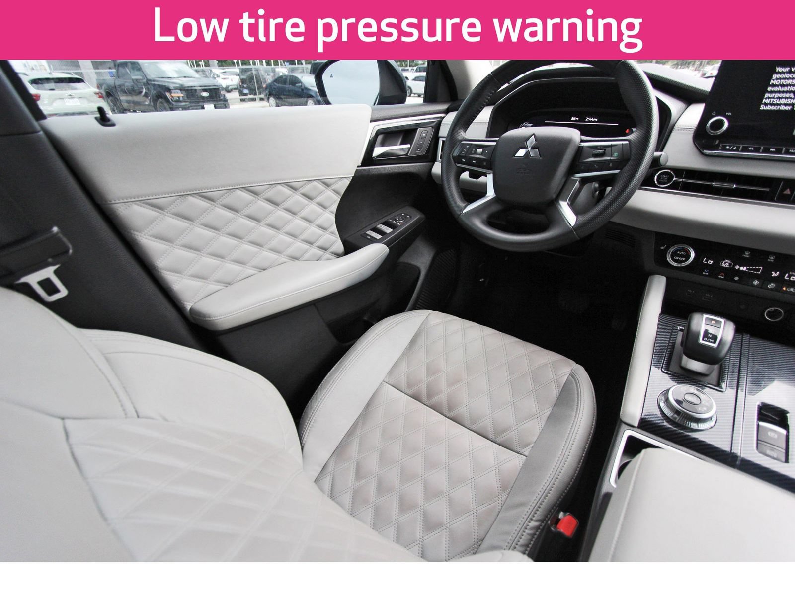Used 2023 Mitsubishi Outlander SEL FWD image 11