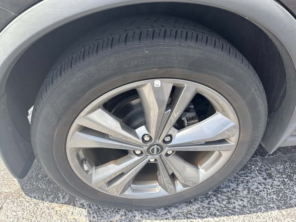Certified 2024 Nissan Murano Platinum w/ Cargo Package FWD image 10