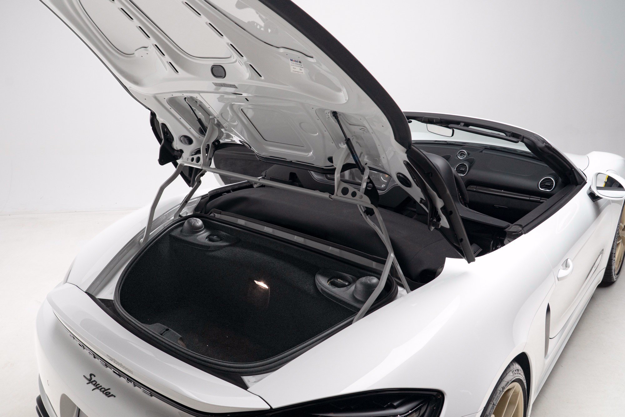 Used 2020 Porsche 718 Boxster Spyder RWD image 53