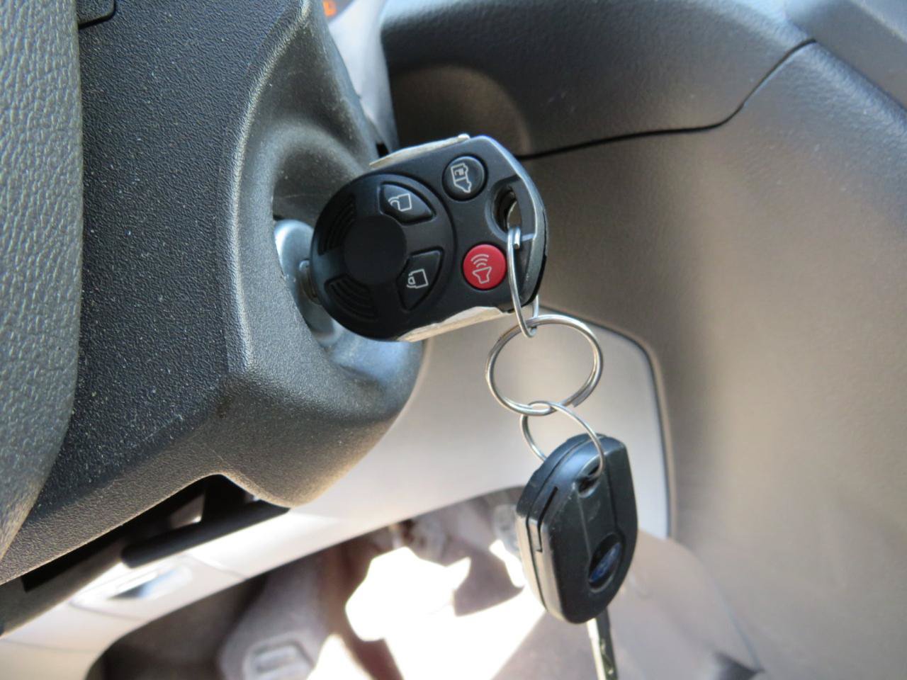 Used 2015 Ford Transit 150 XLT RWD image 13