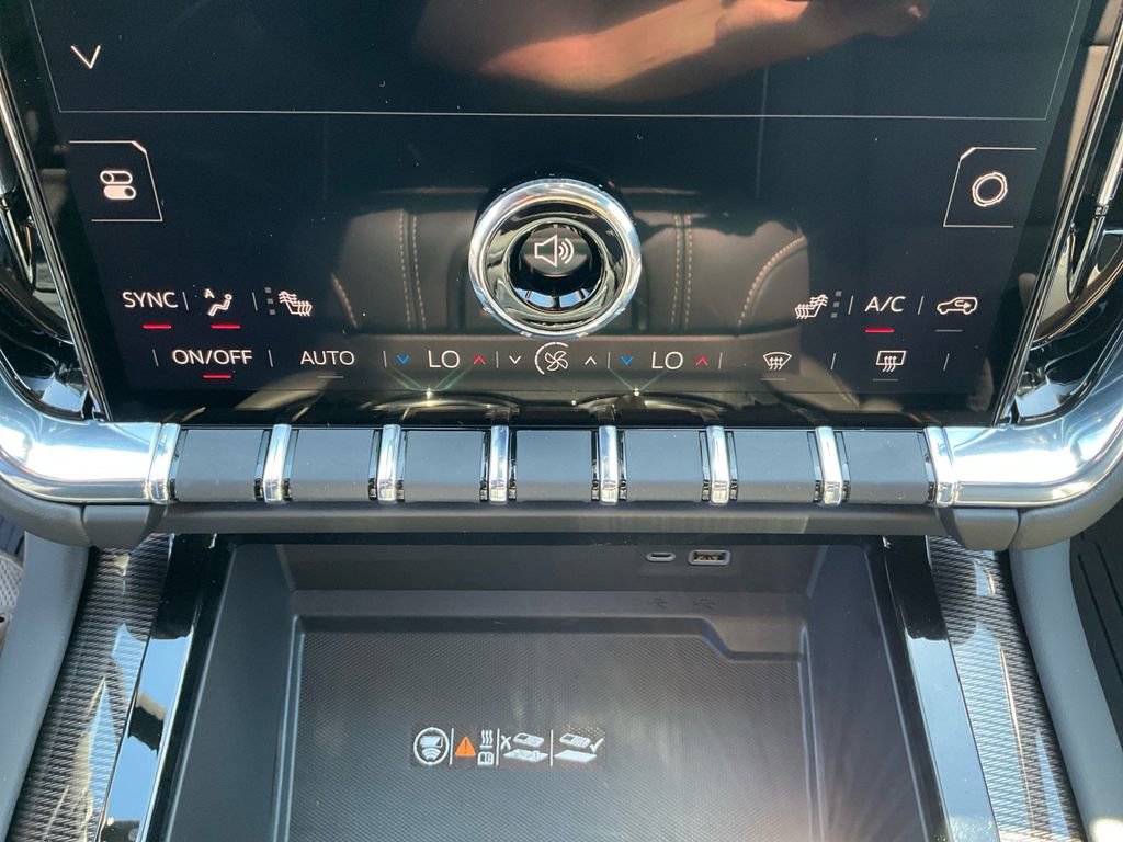 New 2026 GMC Yukon XL Elevation w/ LPO, Get Active Package image 21