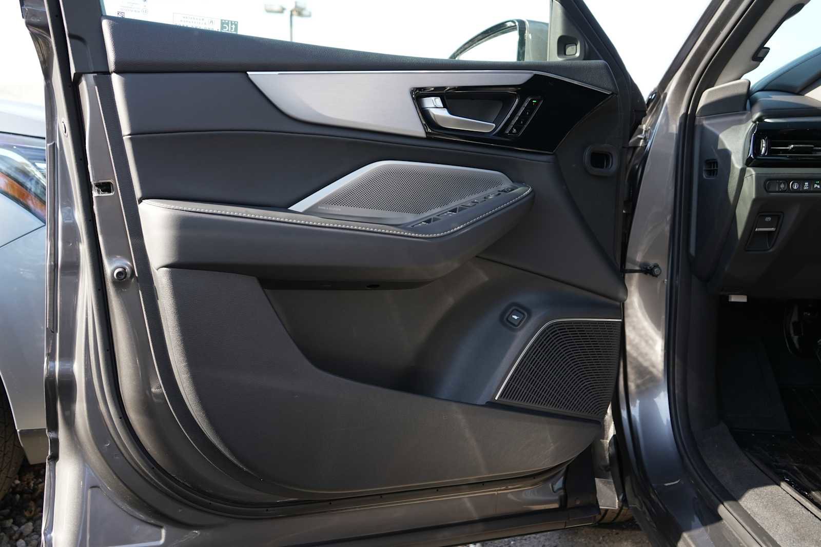 Certified 2026 Acura MDX SH-AWD w/ Technology Package image 23