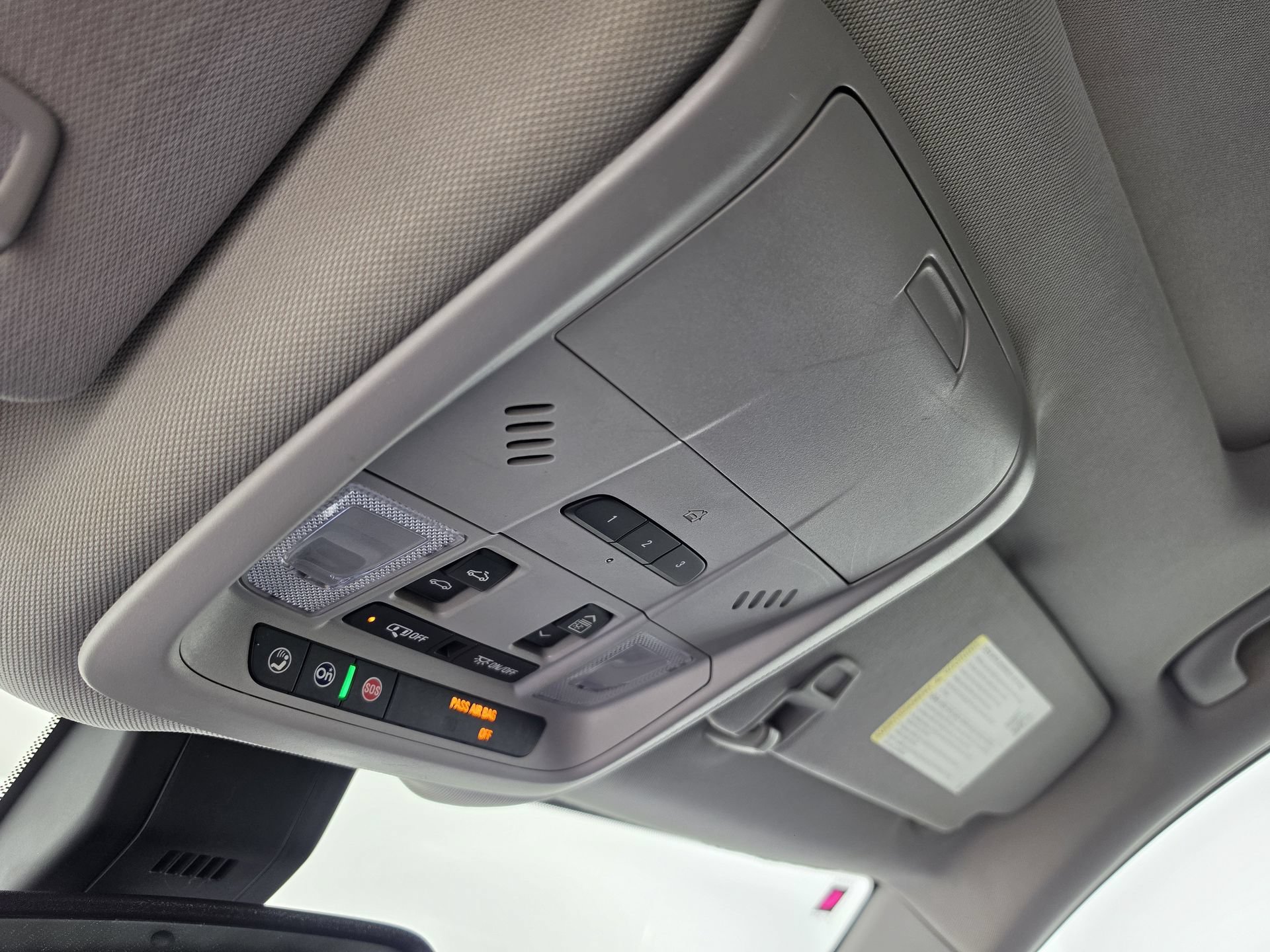 Used 2018 Chevrolet Equinox Premier FWD image 33