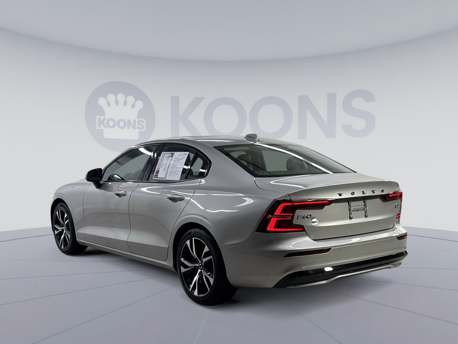 Used 2024 Volvo S60 B5 Core FWD image 18