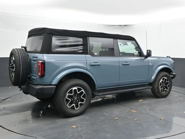 Used 2022 Ford Bronco Outer Banks image 11