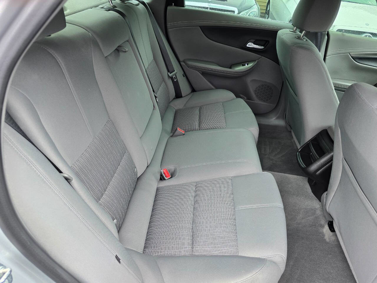 Used 2017 Chevrolet Impala LS FWD image 23