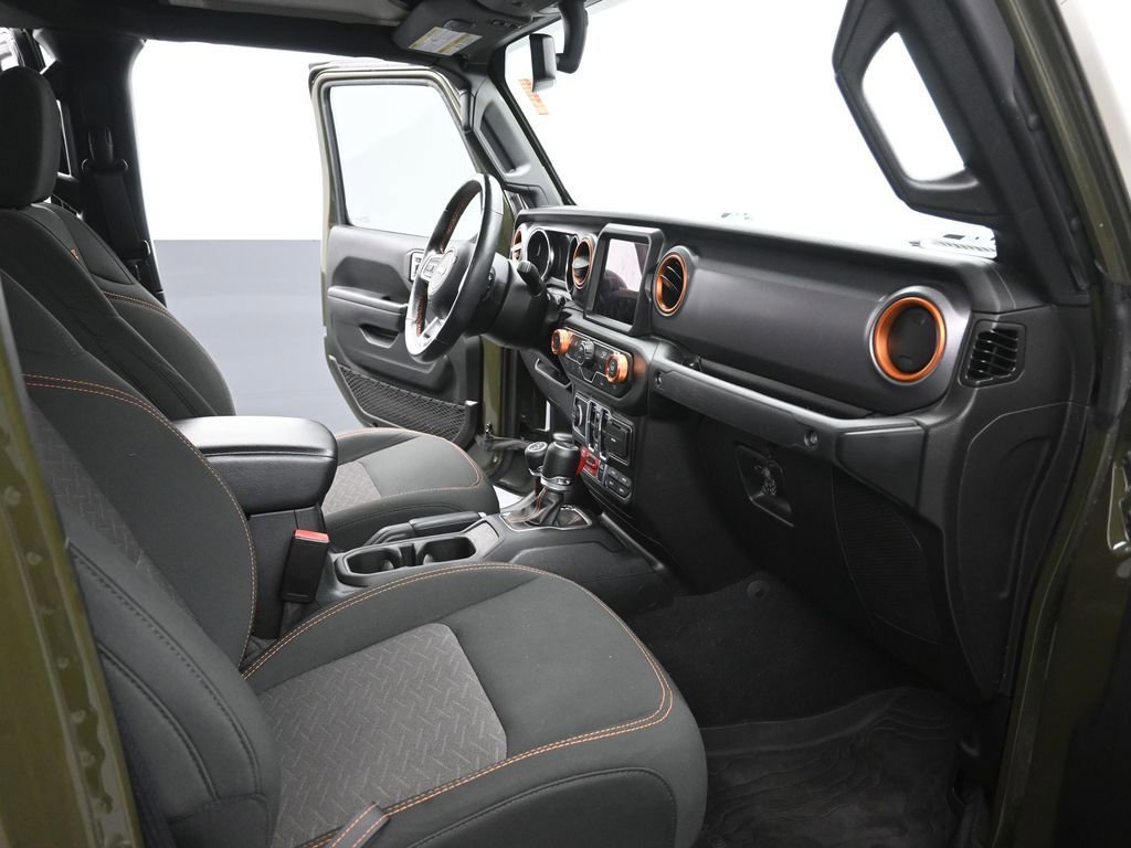 Used 2022 Jeep Gladiator Mojave w/ Cold Weather Group image 27