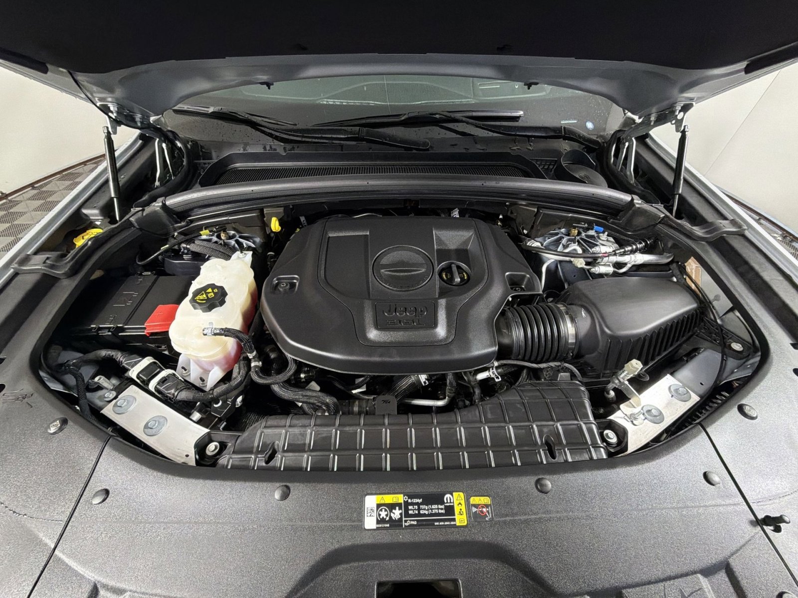 Used 2024 Jeep Grand Cherokee L Summit w/ Advanced Protech Group IV image 29