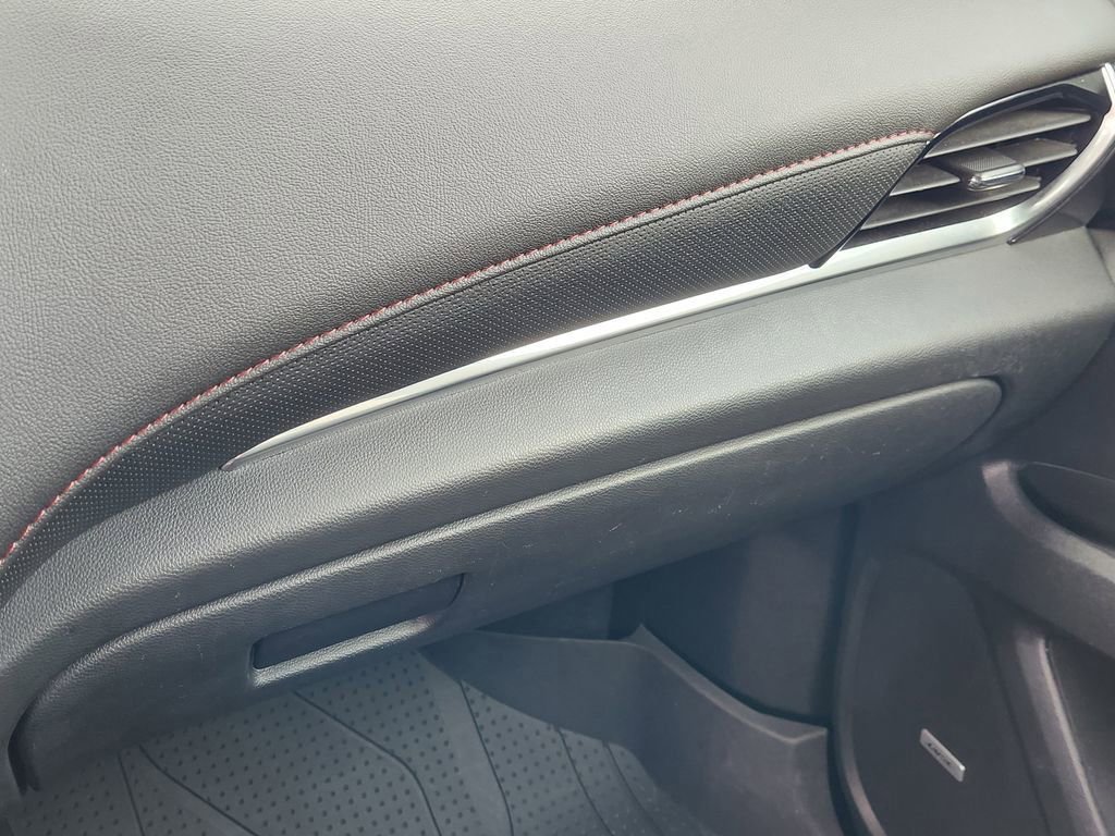 Used 2023 Chevrolet Traverse RS w/ LPO, Floor Liner Package image 23