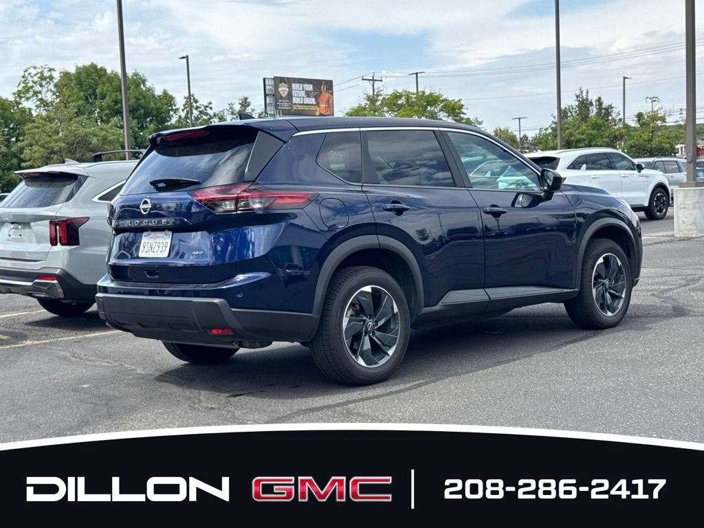 Used 2025 Nissan Rogue SV AWD/4WD image 5