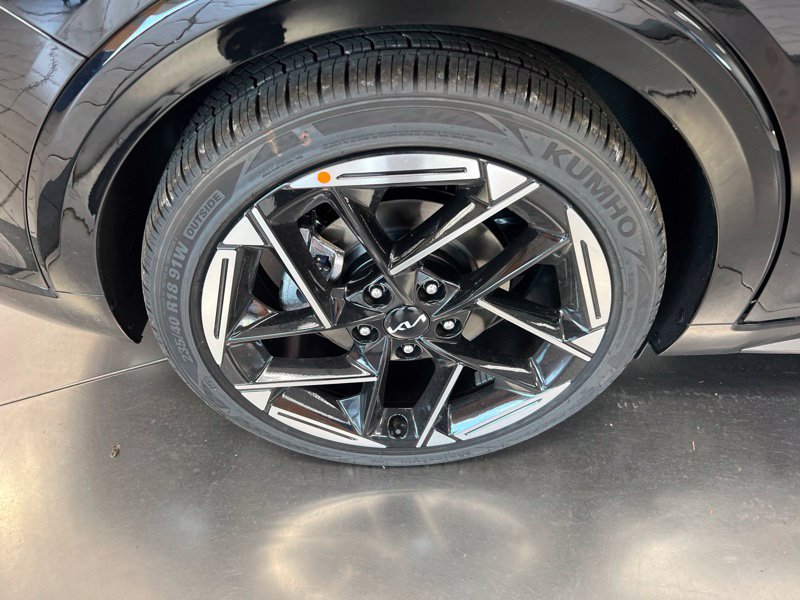 New 2026 Kia K4 GT-Line w/ GT-Line Premium Package FWD image 9