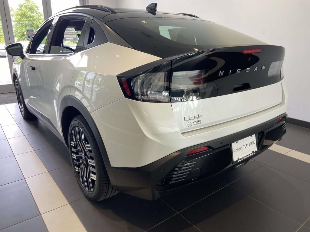 New 2026 Nissan Leaf Platinum+ FWD image 4