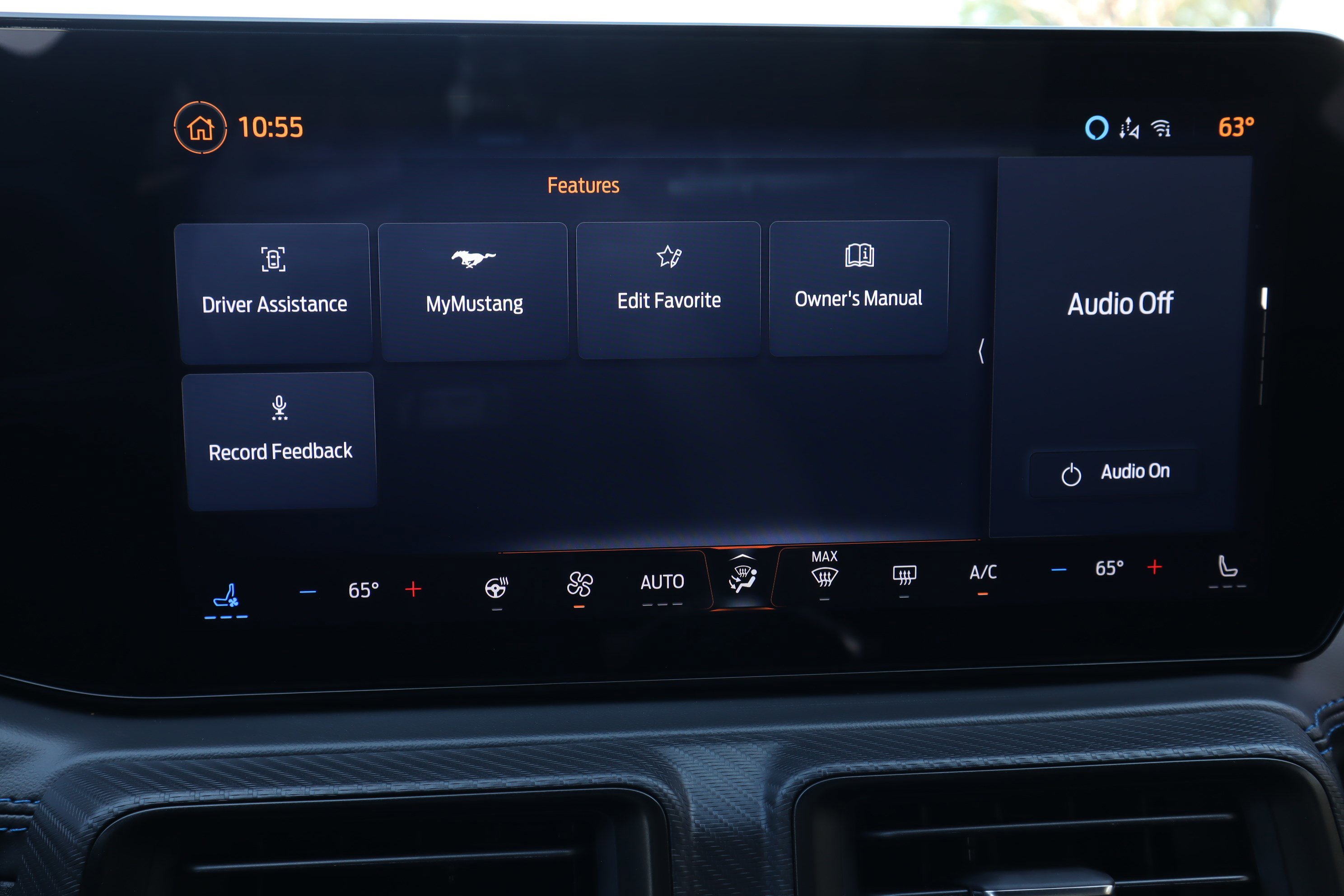 Used 2025 Ford Mustang Dark Horse image 12