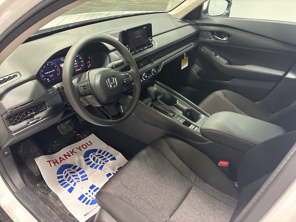 New 2025 Honda Accord LX image 4