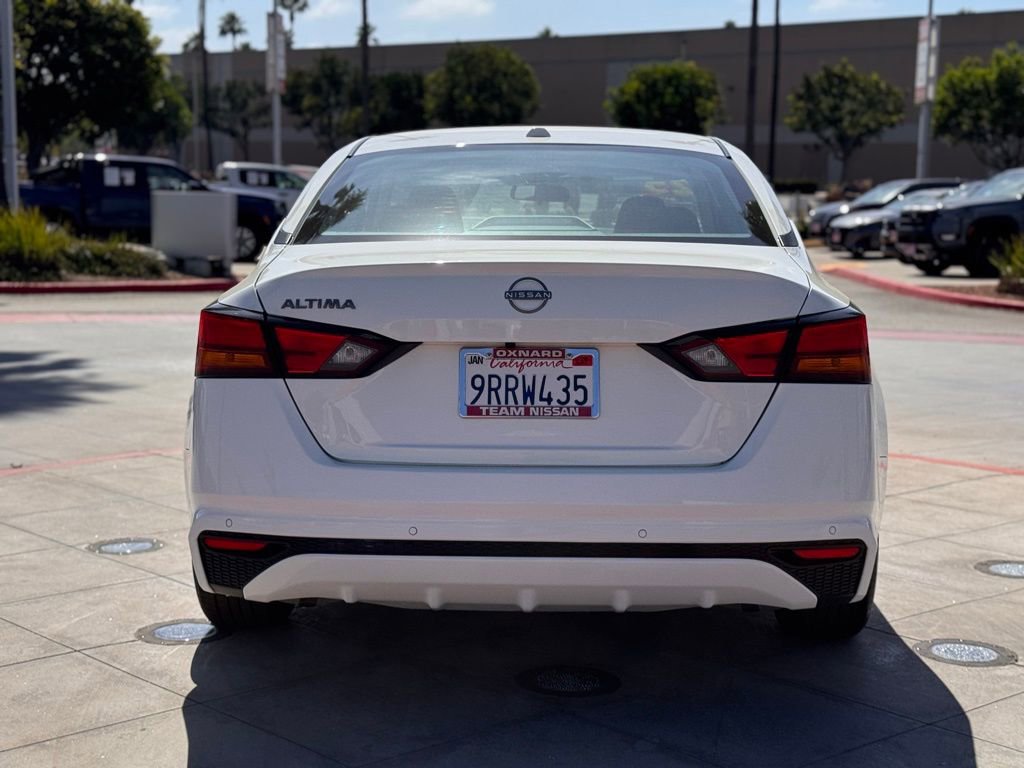 Certified 2025 Nissan Altima 2.5 S image 7