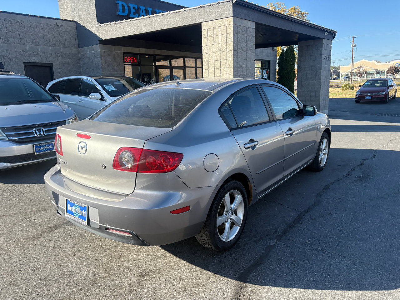 Used 2006 MAZDA MAZDA3 i Touring image 6