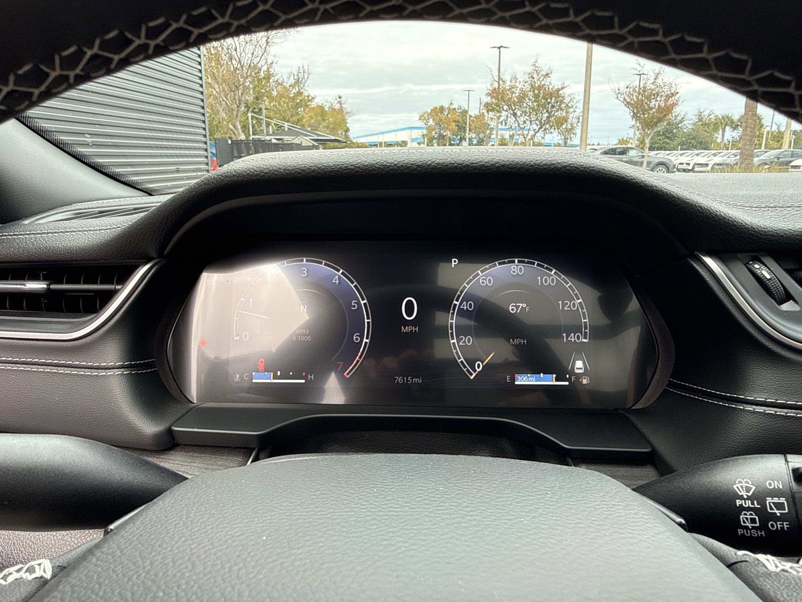 Used 2025 Jeep Grand Cherokee Limited w/ Black Appearance Package image 35