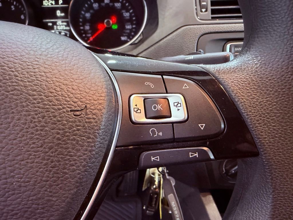 Used 2016 Volkswagen Jetta S image 19