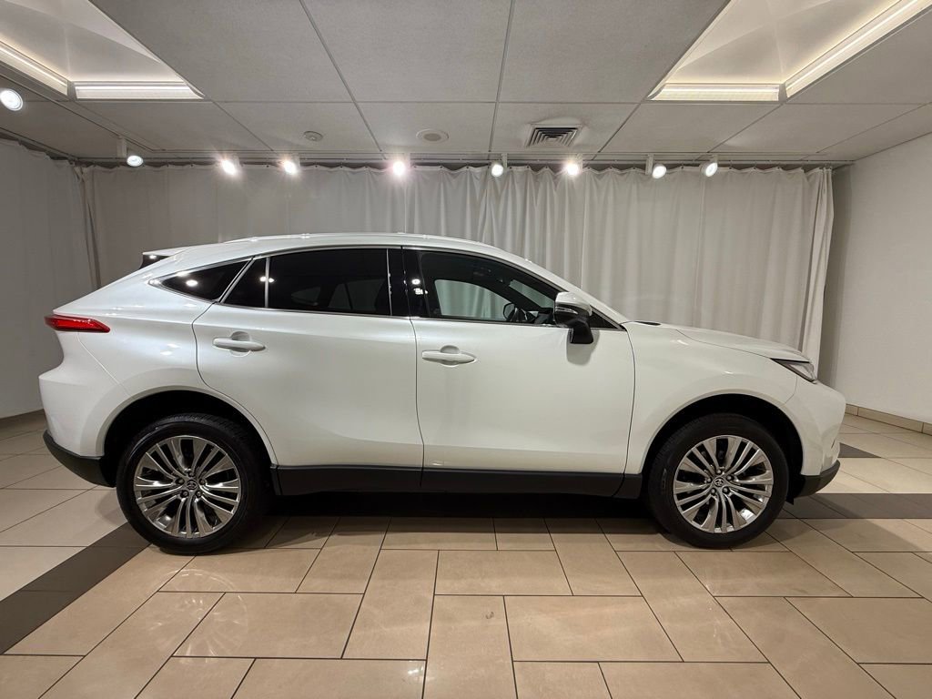 Certified 2024 Toyota Venza Limited AWD/4WD image 6